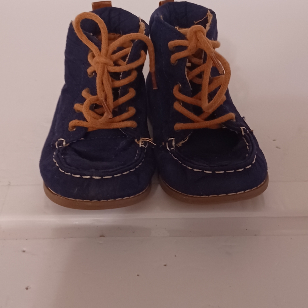 NWOT Kids black Suede Boots  Tan Laces 1/4 brown Sole Size 10